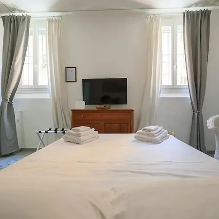 شقة Oasis In The Center With Garden By Synergy Up To 5 Guests *
