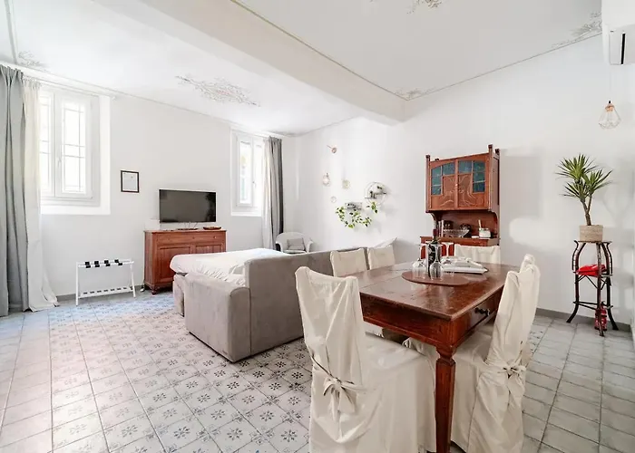 Oasis In The Centre Of *