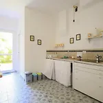 Oasis In The Center With Garden - Up To 5 Guests