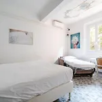Oasis In The Center With Garden - Up To 5 Guests Apartment *