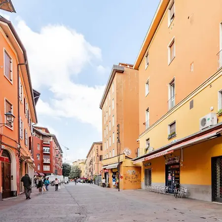 Oasis In The Centre Of Apartment Bologna