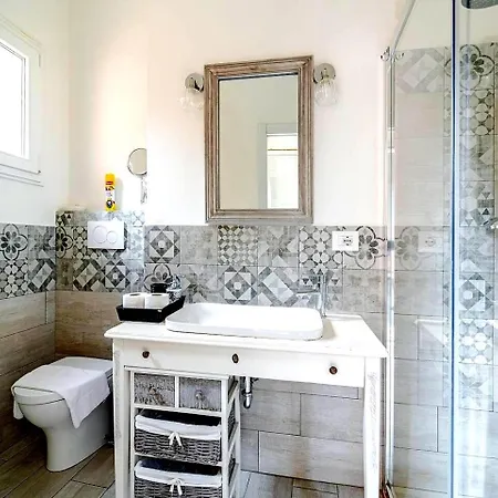 Oasis In The Centre Of * Bolonia