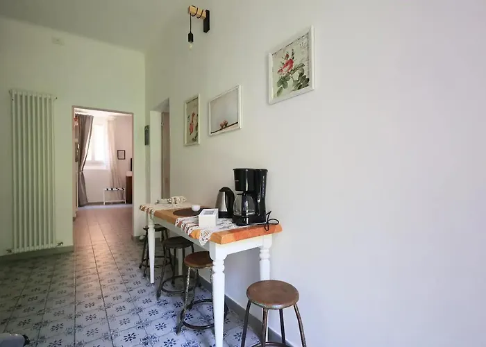 Oasis In The Centre Of *