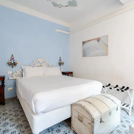 Oasis In The Center With Garden By Synergy Up To 5 Guests Bolonia