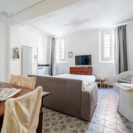 Oasis In The Center With Garden By Synergy Up To 5 Guests *