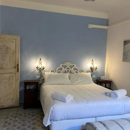 Oasis In The Center With Garden By Synergy Up To 5 Guests *